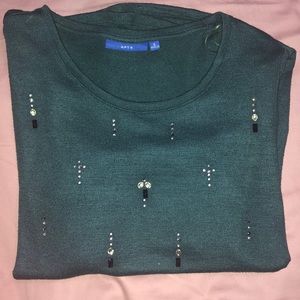 Apt 9 woman top